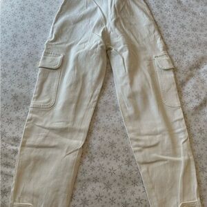 Aritzia Wilfred Modern Cargo Pant White Sz 00